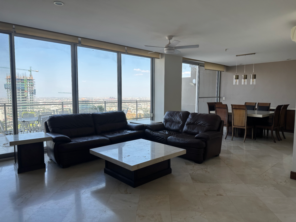 Departamento en venta en Residencial Dinastía, Monterrey — foto 1 de 13