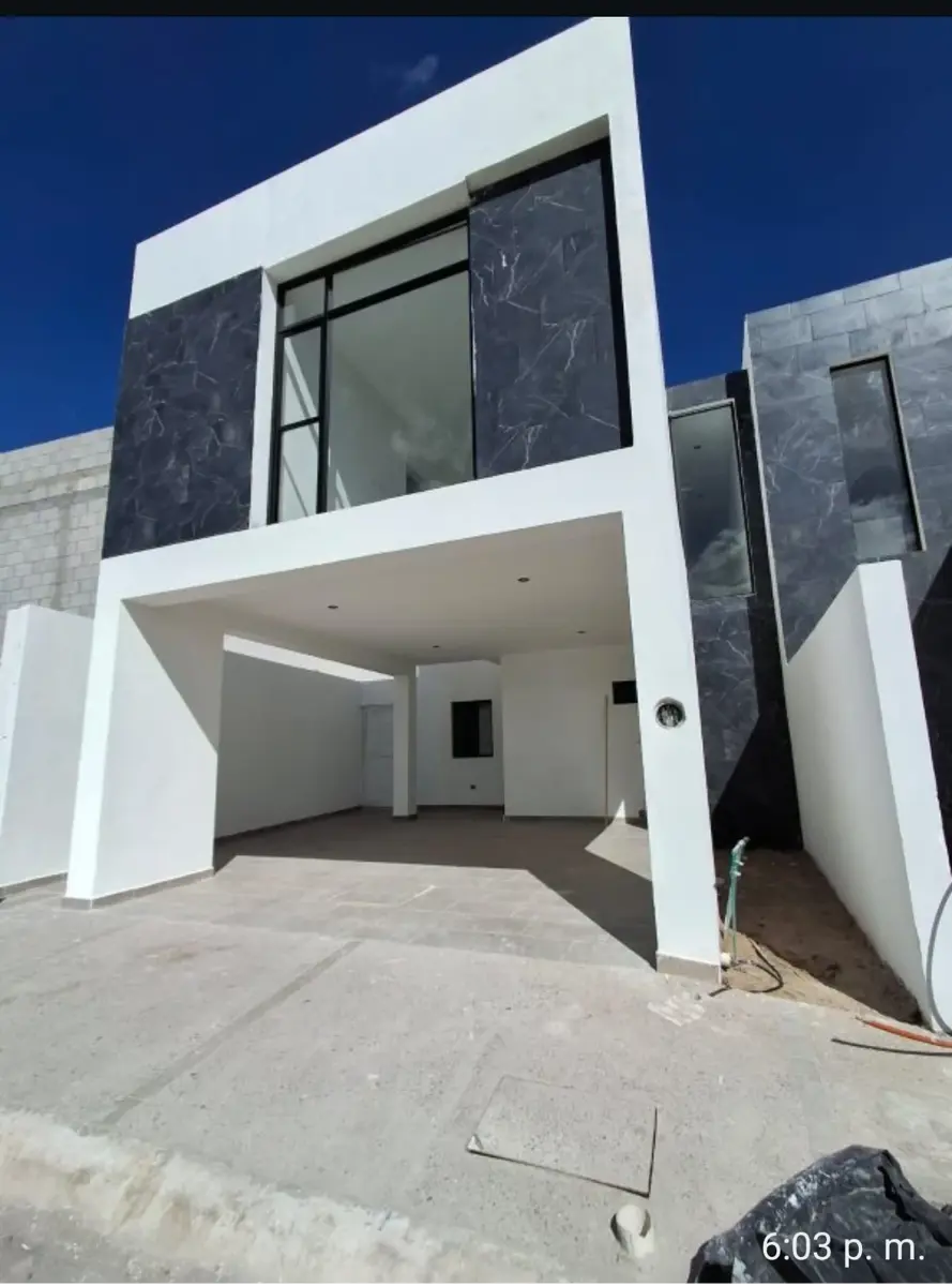 Casa en Venta recamara en planta baja equipada en cerrada con amenidades y vigilancia las 24 hrs Casa en Venta recamara en planta baja equipada en cerrada con amenidades y vigilancia las 24 hrs