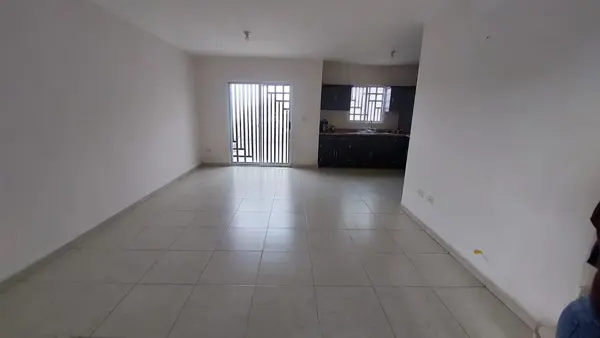 Casa en renta en Portal de las Lomas, Saltillo — foto 2 de 13