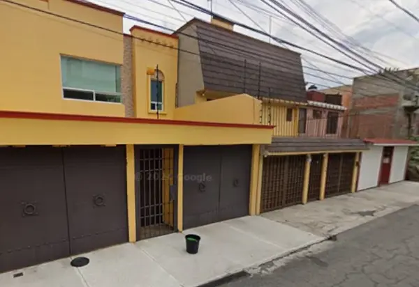 Casa en venta en 18, Xochimilco — foto 3 de 8
