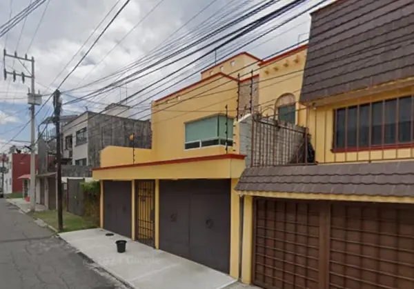 Casa en venta en 18, Xochimilco — foto 2 de 8