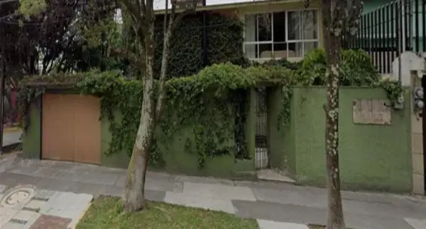 CASA EN CIUDAD SATELITE DE GARANTÍA BANCARIA, OPORTUNIDAD ÚNICA.