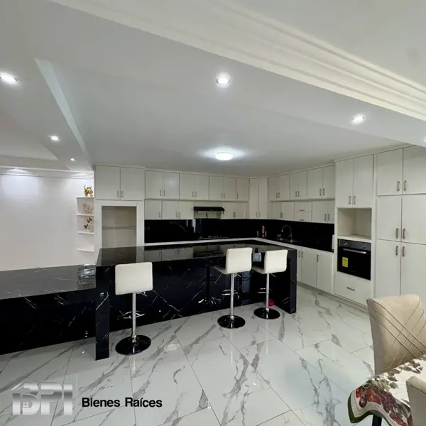 Casa en venta en Residencial Longoria, Nuevo Laredo — foto 3 de 16