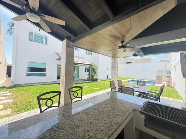 Casa en venta en Hacienda del Rosario, Torreón — foto 2 de 40