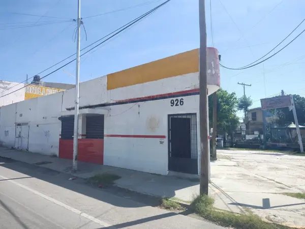 Local comercial en renta | Esquina Calz. Abastos y Río Nilo