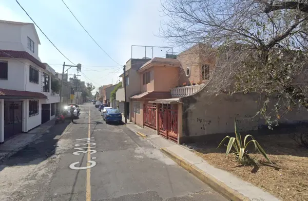 Casa en venta en El Coyol, Gustavo A. Madero — foto 2 de 10