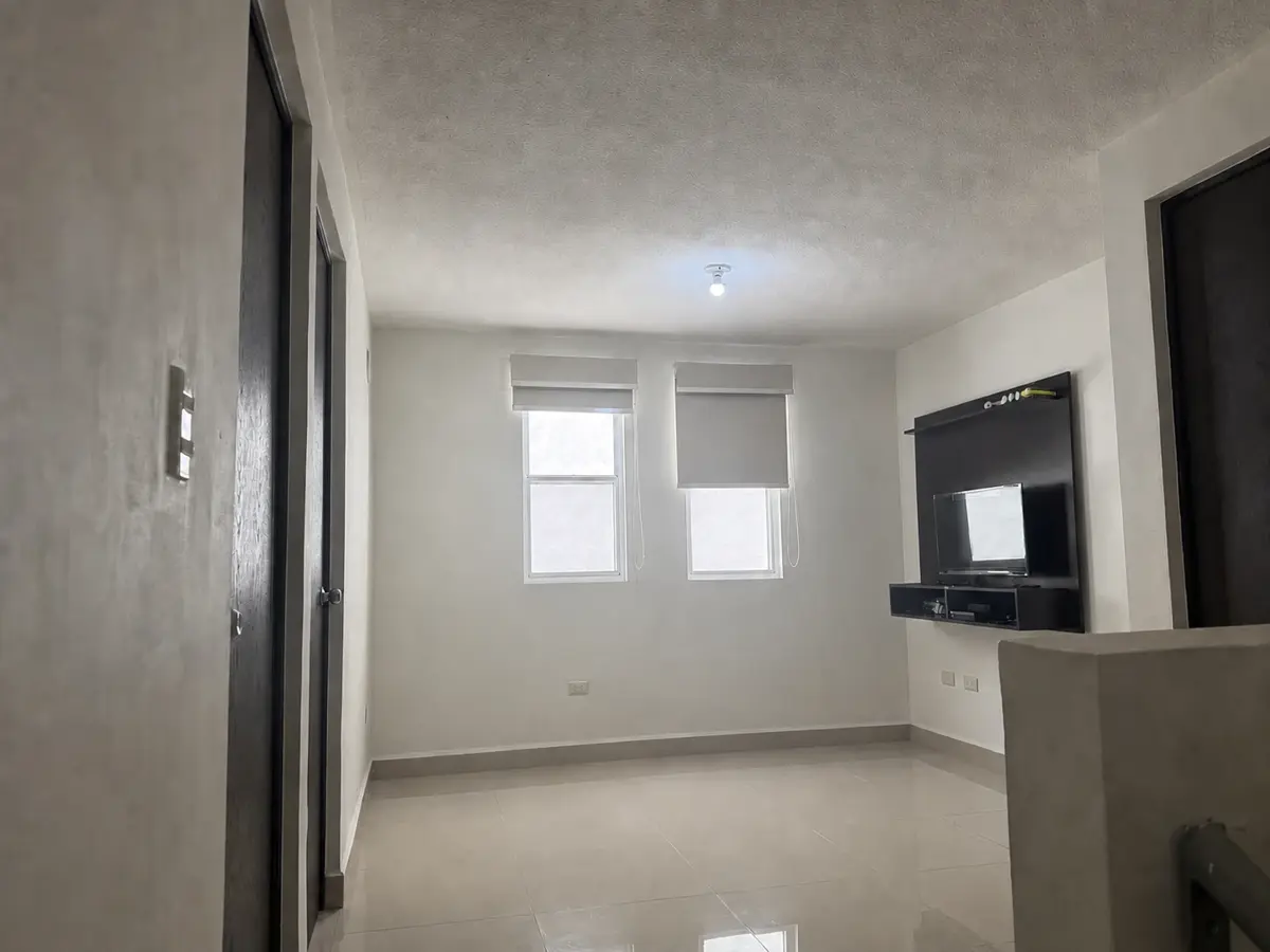 Casa en Venta en Valle la Rioja, Apodaca, Nuevo León