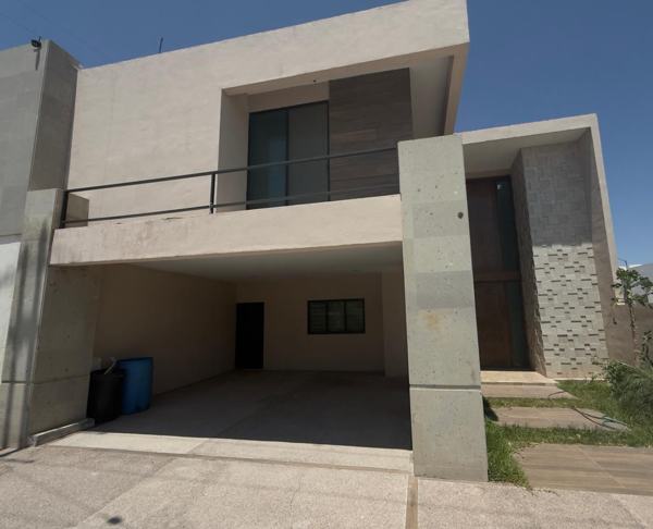 Casa en renta en Magisterio Iberoamericana, Torreón — foto 2 de 10
