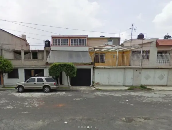 CASA EN VILLAS DE GUADALUPE XALOSTOC DE GARANTÍA BANCARIA, OPORTUNIDAD ÚNICA.