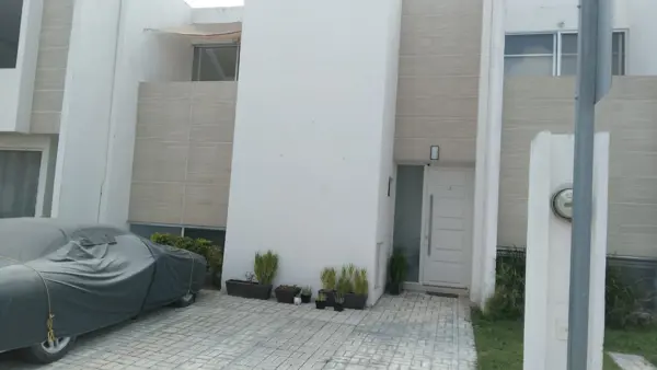 Renta de Casa en Residencial Augusta, a 2 min del IMSS 3