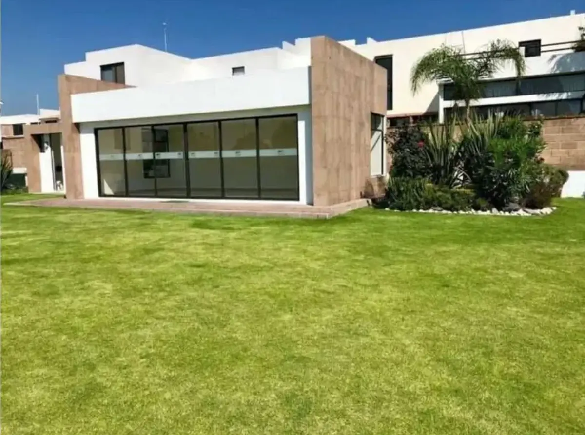 Casa en venta en Lomas de Angelópolis, San Andrés Cholula — foto 1 de 21