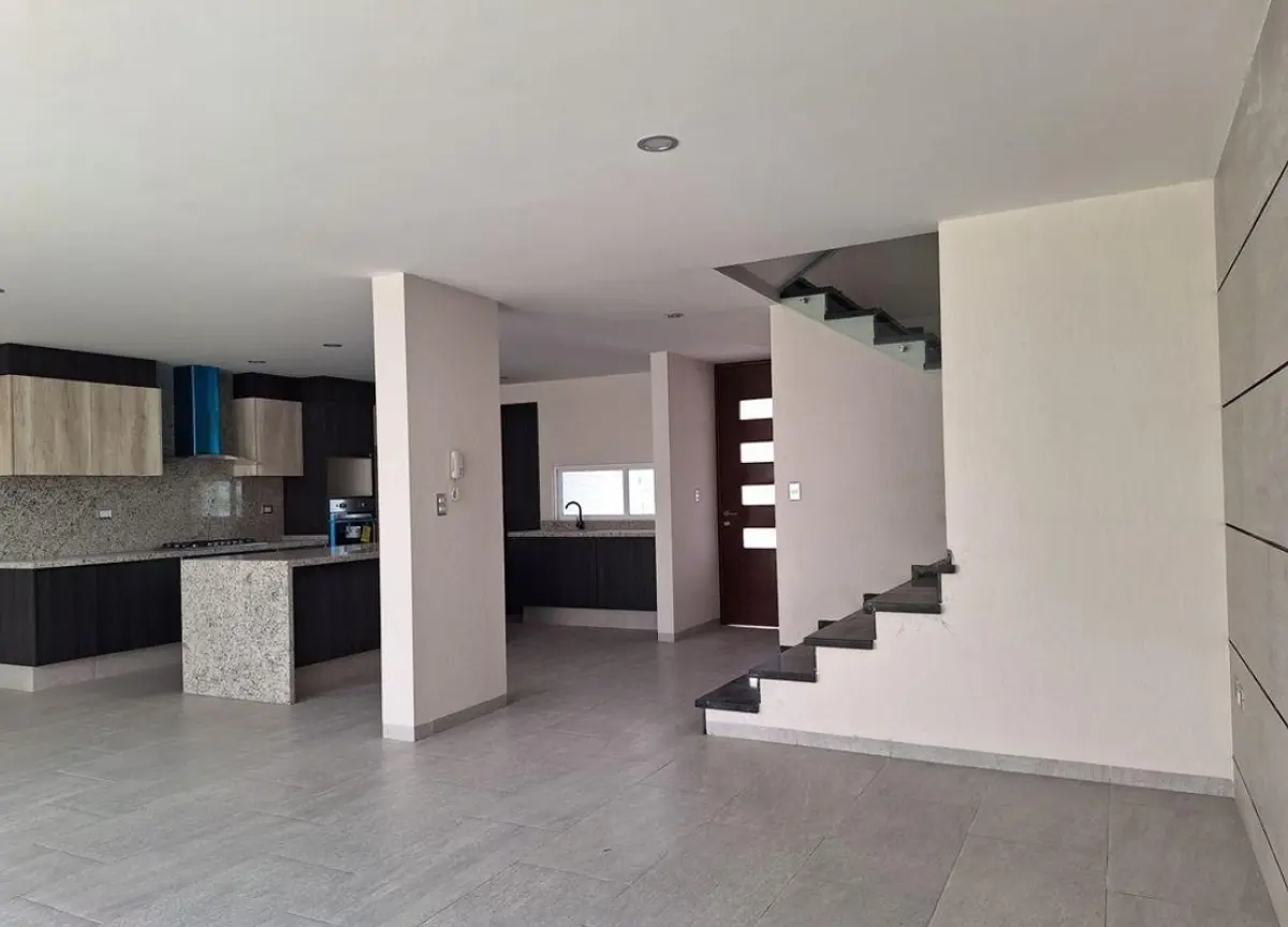 Casa en venta en Lomas de Angelópolis, San Andrés Cholula — foto 1 de 12
