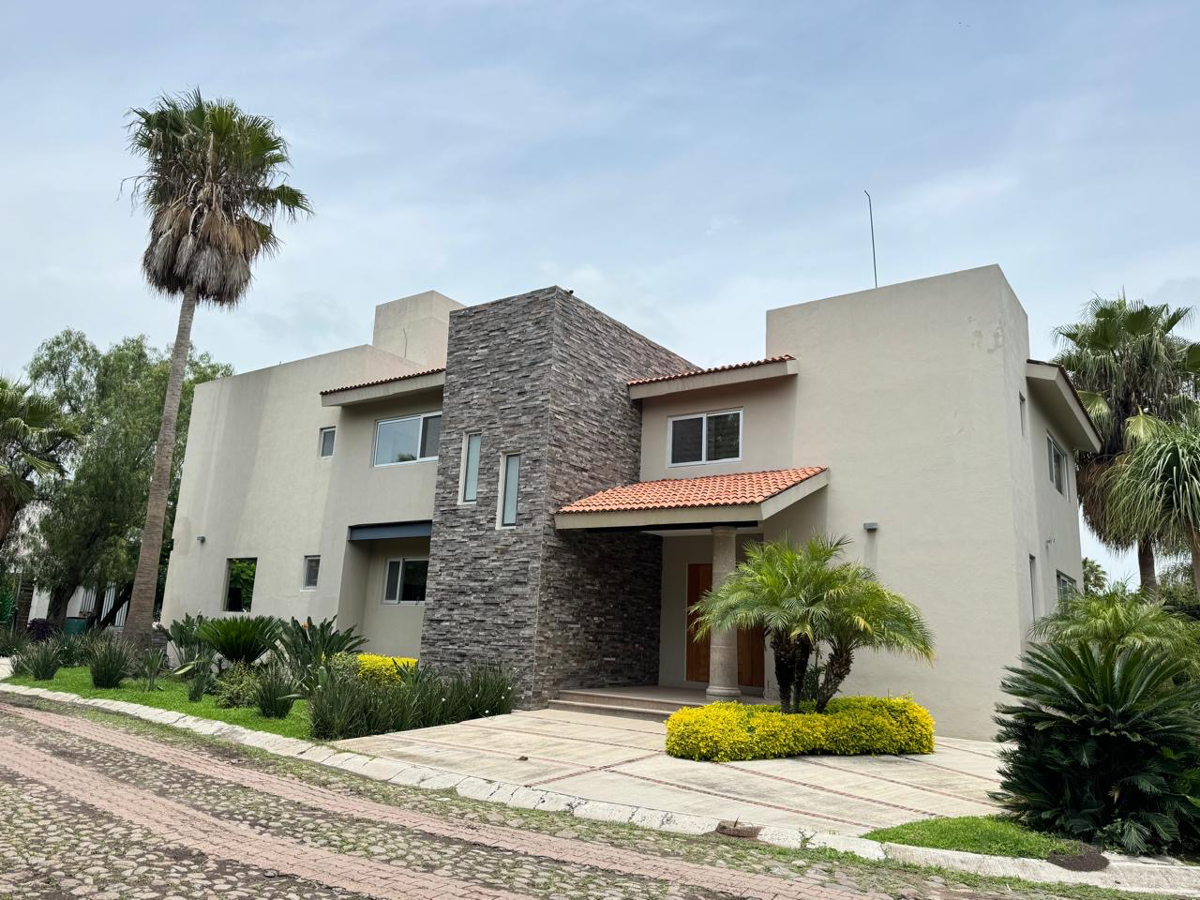 Casa en renta en Balvanera Polo y Country Club, Corregidora — foto 1 de 38