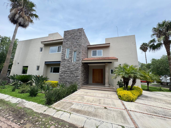 Casa en renta en Balvanera Polo y Country Club, Corregidora — foto 3 de 38