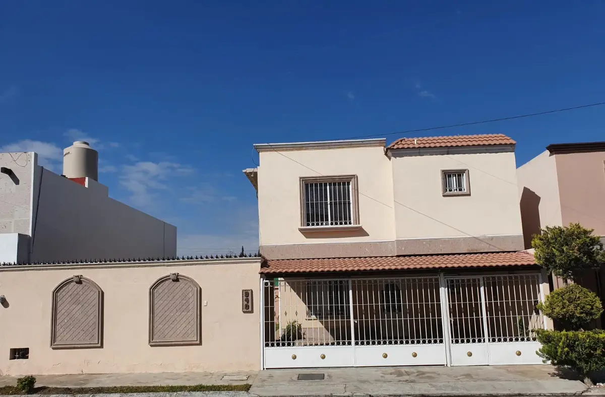 Casa en renta en Lomas del Valle, Ramos Arizpe — foto 1 de 22