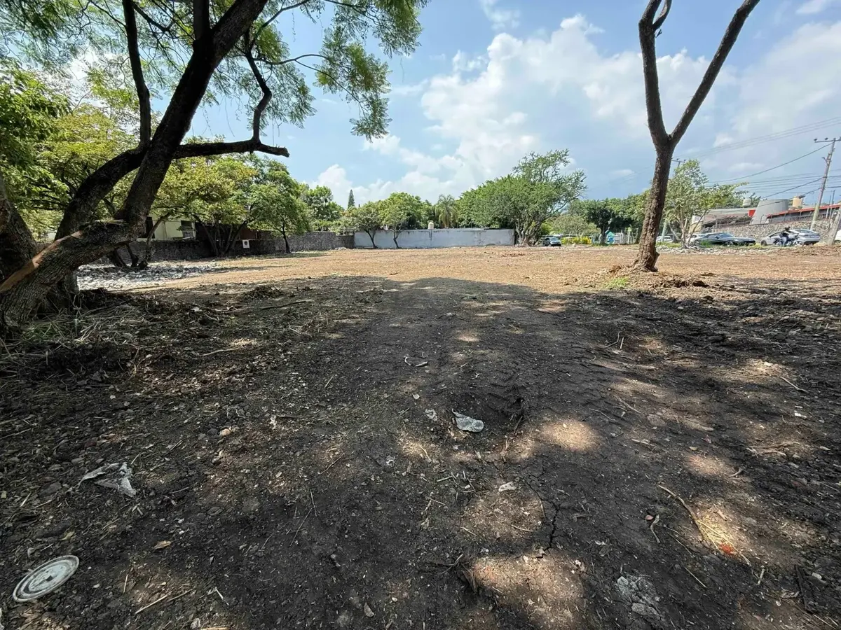 Terreno en venta en Lomas del Mirador, Cuernavaca — foto 1 de 4