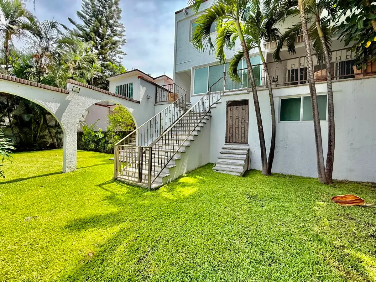 Casa en venta en Palmira, Cuernavaca — foto 1 de 11