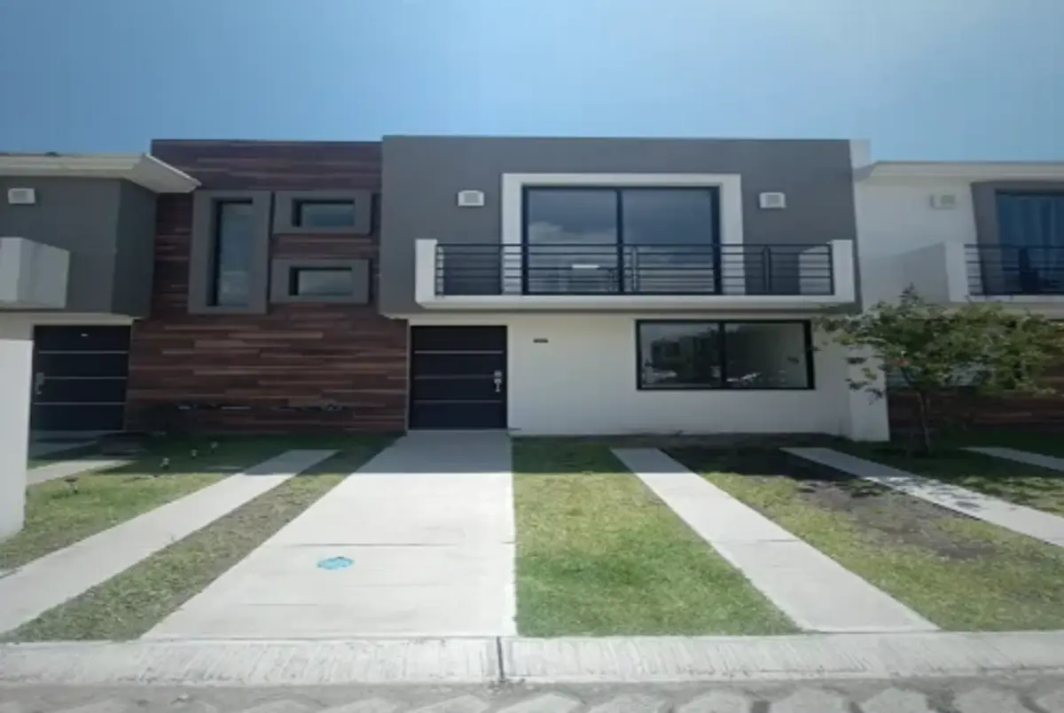 Casa en venta en San Francisco Ocotlán (Ocotlán), Coronango — foto 1 de 12