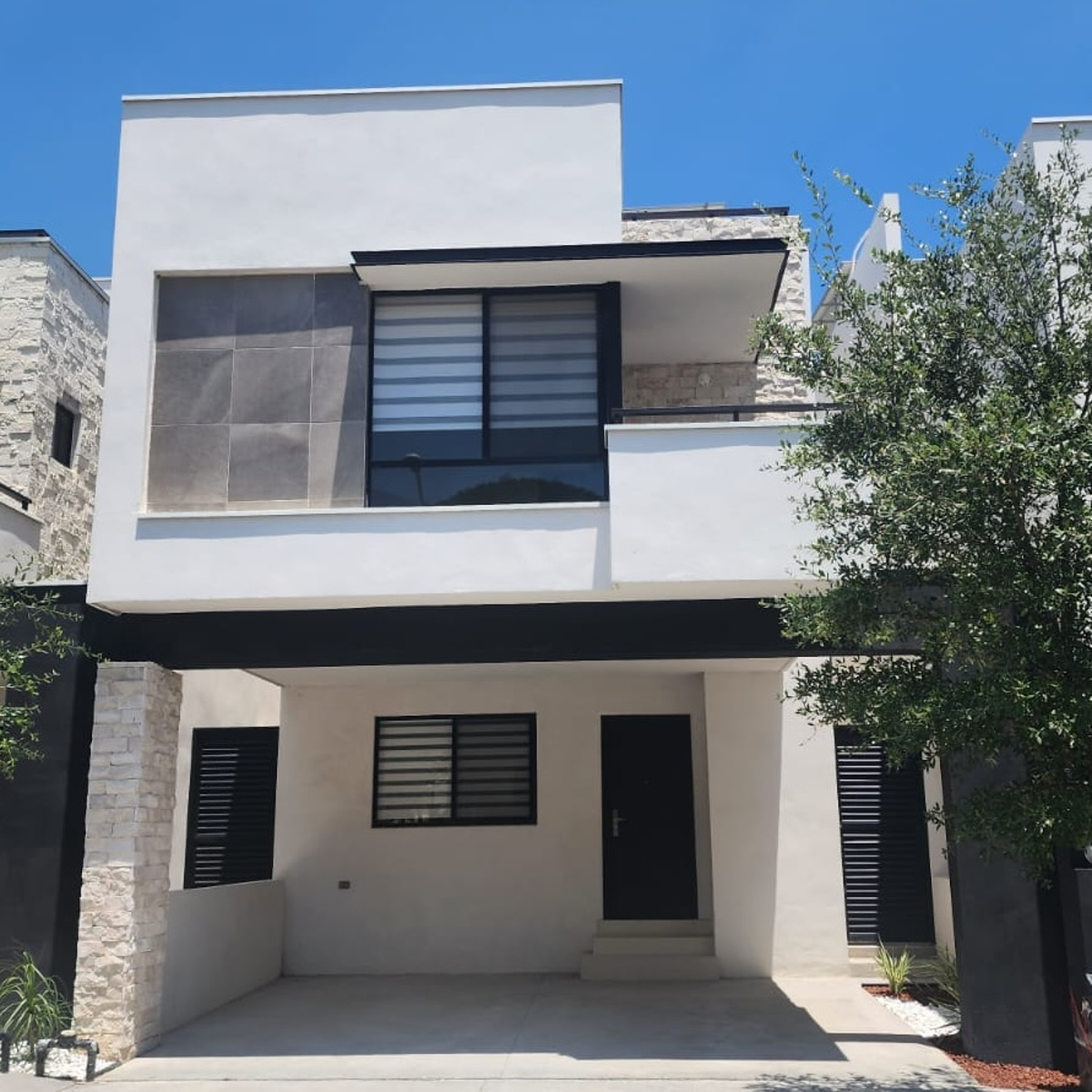 Casa en renta en Montellán, Monterrey — foto 1 de 27