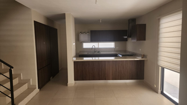 Casa en renta en Montellán, Monterrey — foto 3 de 27