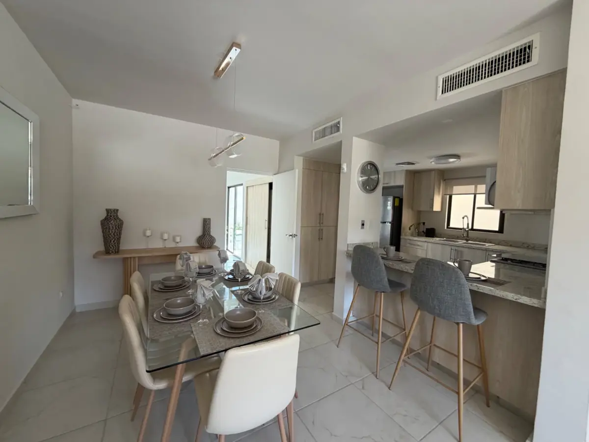 CASA EN VENTA EN LOS ALMENDROS, TORREON, COAH CASA EN VENTA EN LOS ALMENDROS, TORREON, COAH