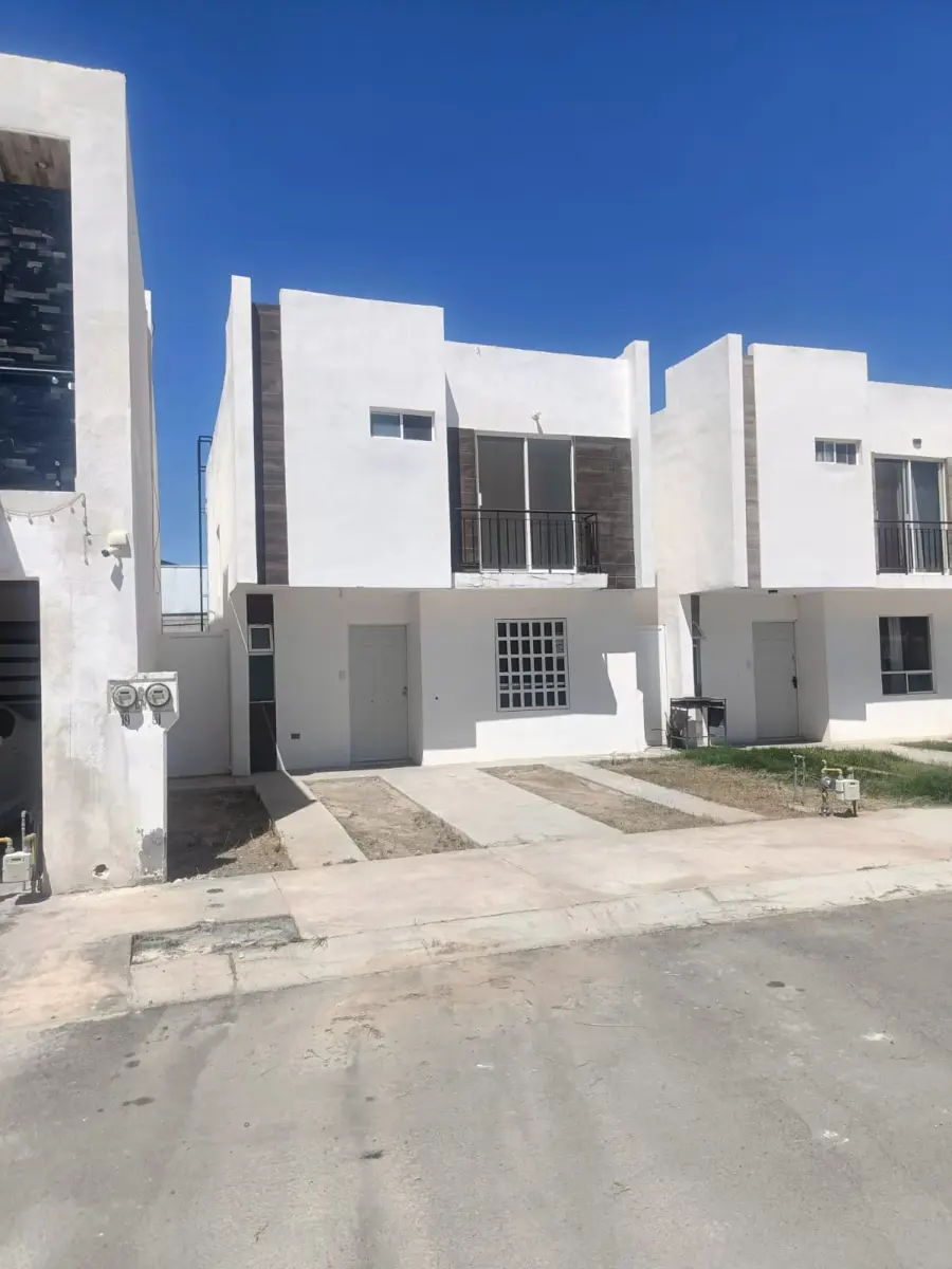 Vista 2 de Casa en Venta en Arezzo, Torreón, Coahuila de Zaragoza