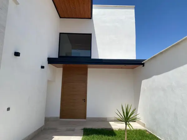 Casa en venta en Villas del Renacimiento, Torreón — foto 2 de 39