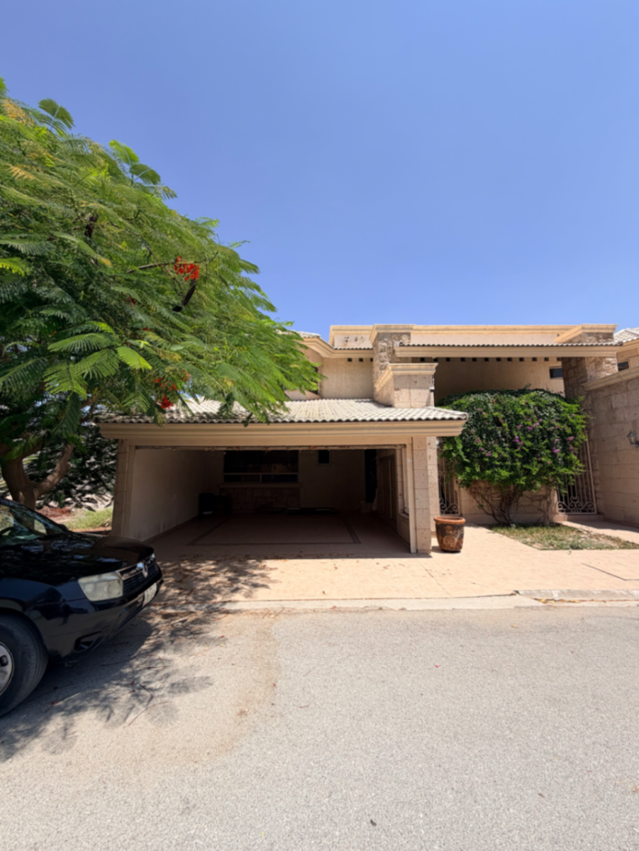 Casa en Residencial el Fresno, Torreón: Espacios Amplios y Comodidades Exclusivas Casa en Residencial el Fresno, Torreón: Espacios Amplios y Comodidades Exclusivas