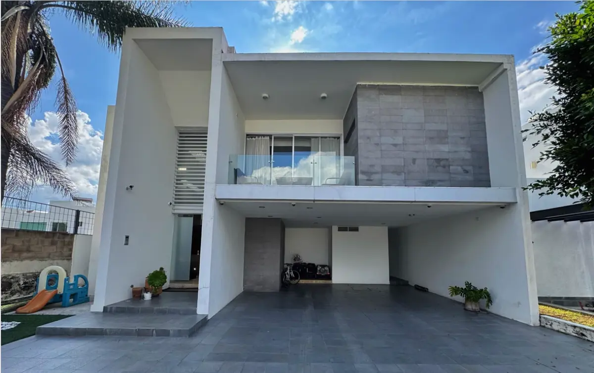 Casa en renta en Lomas de Angelópolis, San Andrés Cholula — foto 1 de 23