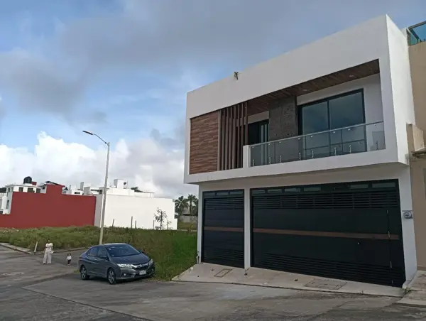VENDO RESIDENCIA NUEVA EN FRACC PRIVADO CON VIGILANCIA