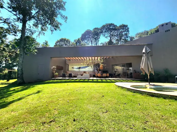 Casa en venta en IZAR, Valle de Bravo — foto 2 de 43