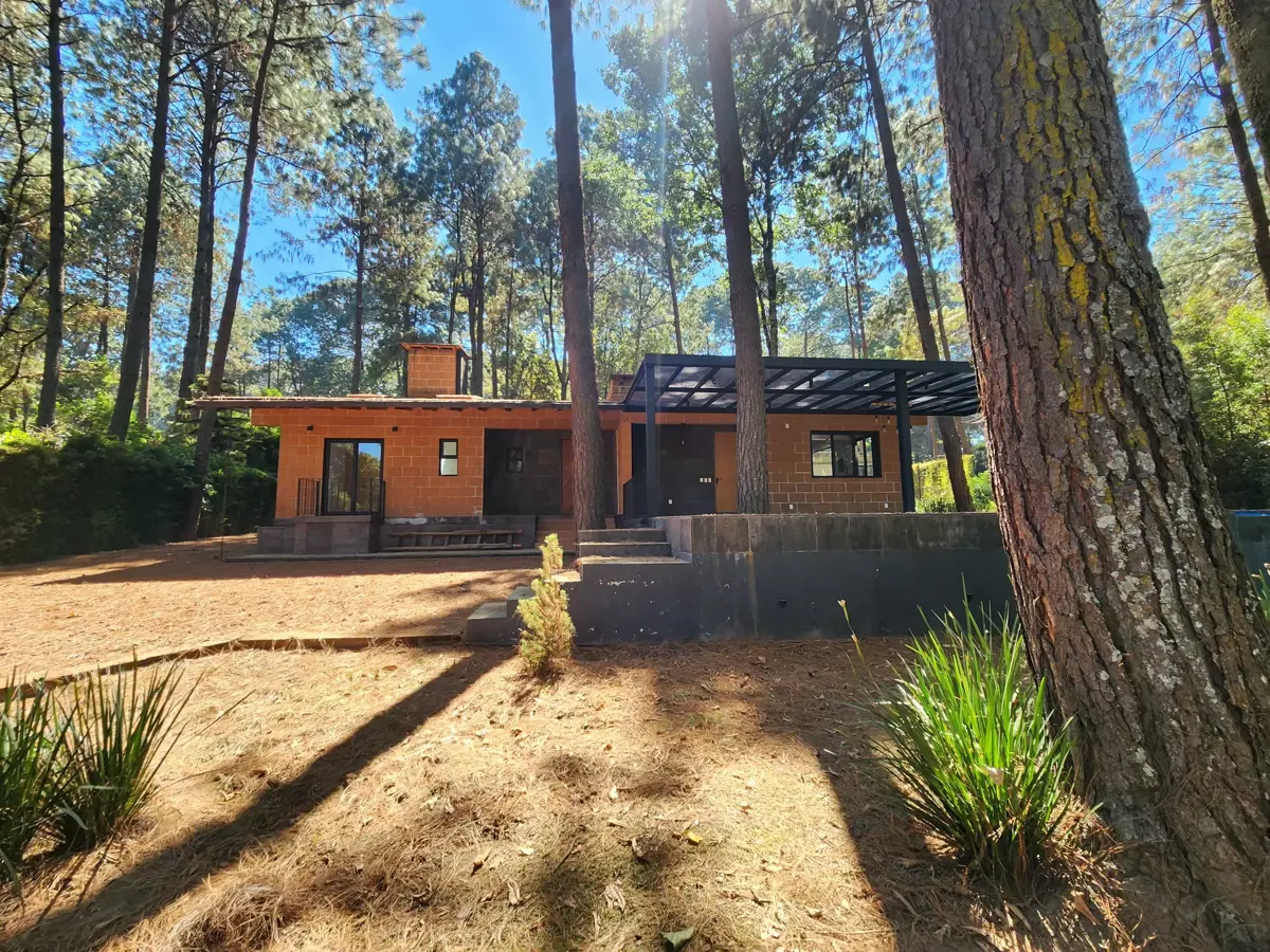 Casa en venta en Cerro Gordo, Valle de Bravo — foto 1 de 23
