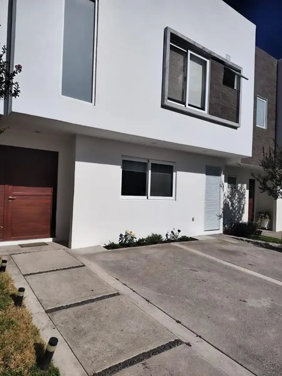 Casa en renta en Zibatá, El Marqués — foto 1 de 33