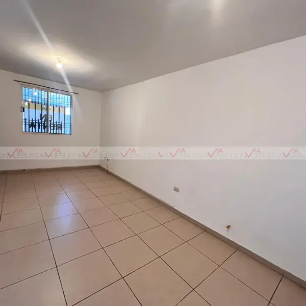 Casa en renta en Los Faisanes Sector el Dorado, Guadalupe — foto 3 de 15