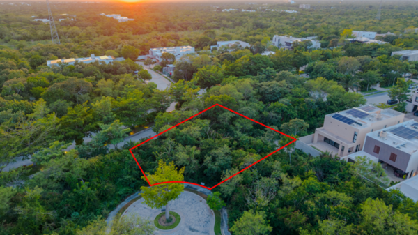 Terreno en venta en Yucatán Country Club, Mérida — foto 2 de 13