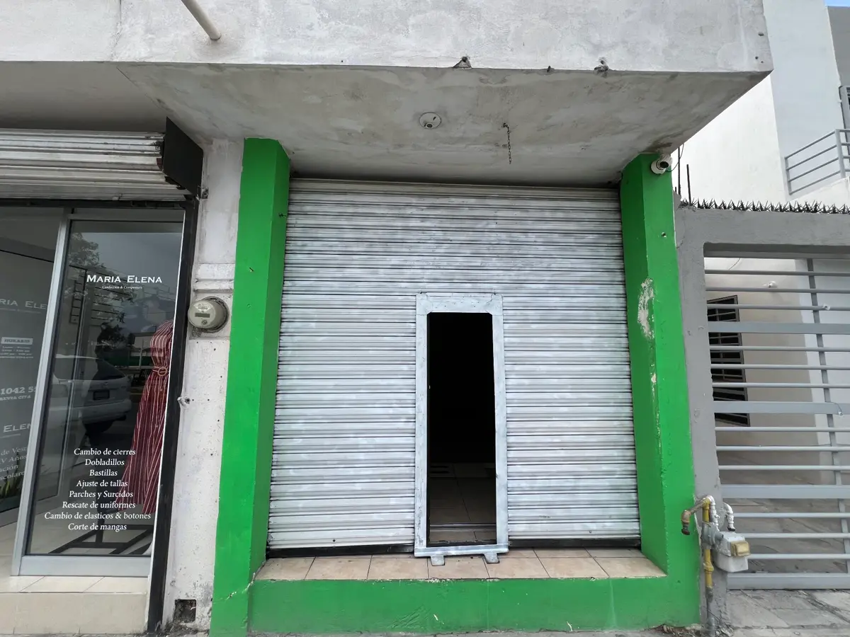 Local en Renta en Bosques la Huasteca, Santa Catarina, Nuevo León
