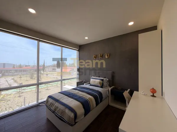 TOWNHOUSE EN VENTA | 170 metros | 3 recámaras, 3.5 baños, 2 estacionamientos