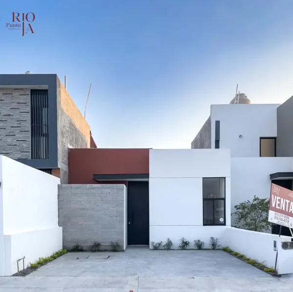 Casa en venta en Zona Norte de Colima 2 recámaras y 2 baños