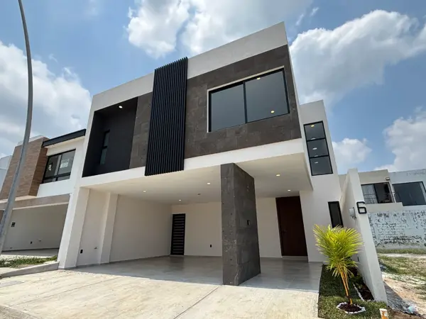 Casa nueva en venta en Lomas del Dorado
