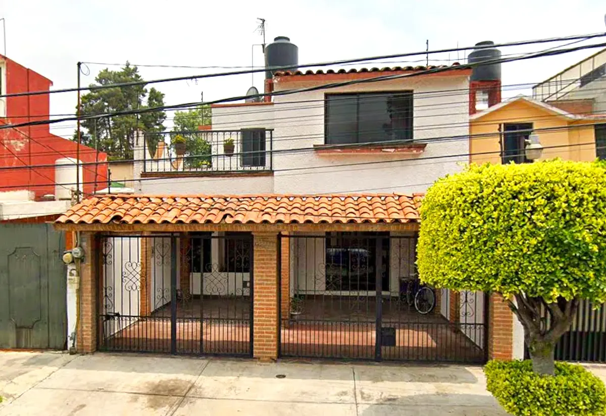 Casa en venta en Valle Dorado, Tlalnepantla de Baz — foto 1 de 7