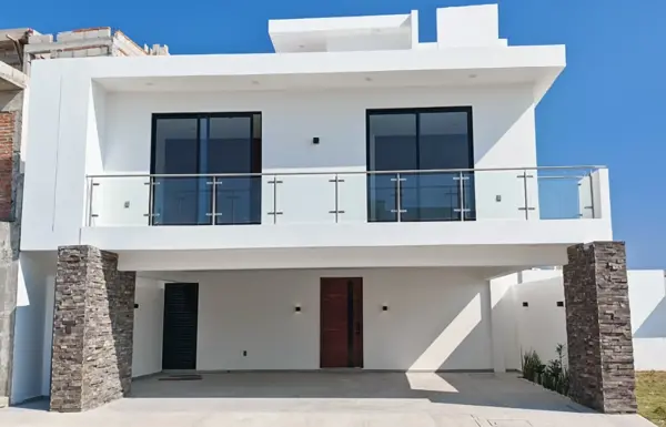 Venta Casa Nueva en Lomas del Dorado