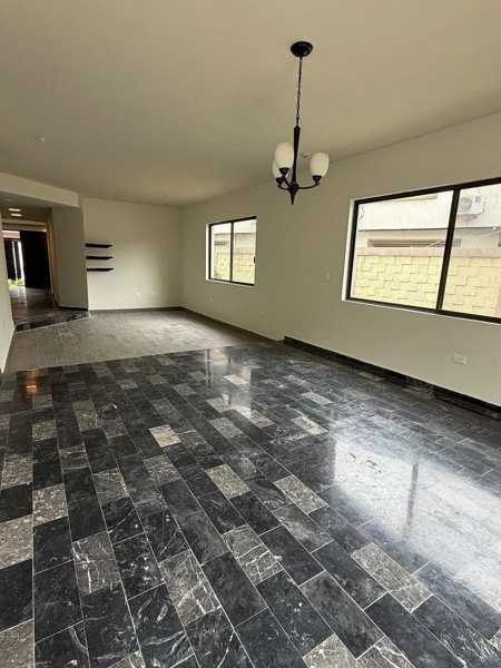 Casa en renta en Fuentes del Valle, San Pedro Garza García — foto 3 de 9