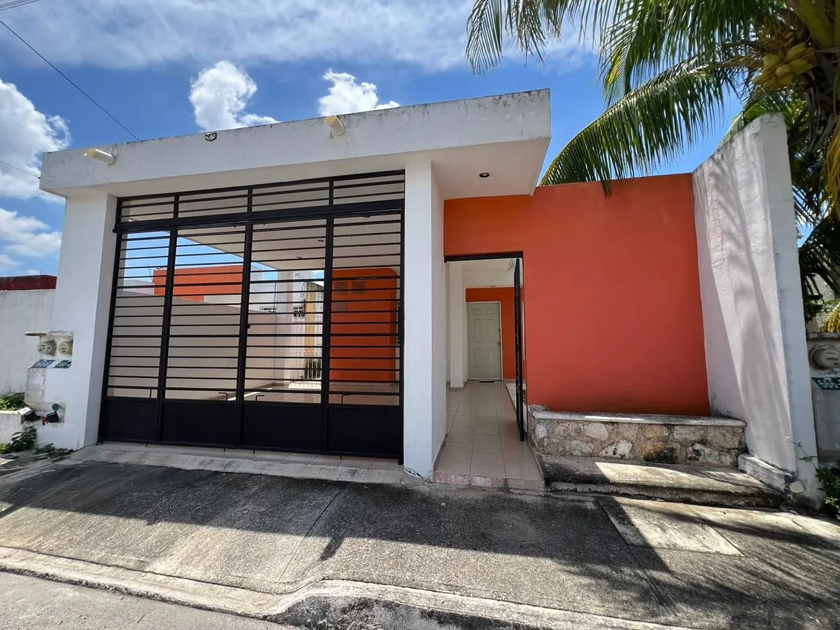Casa en renta en Los Almendros, Mérida — foto 1 de 12