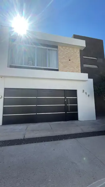 CASA EN RENTA EN TROJES DE SAN CRISTÓBAL