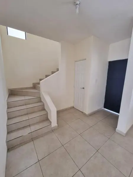 Casa en renta en Villas del Renacimiento, Torreón — foto 3 de 12