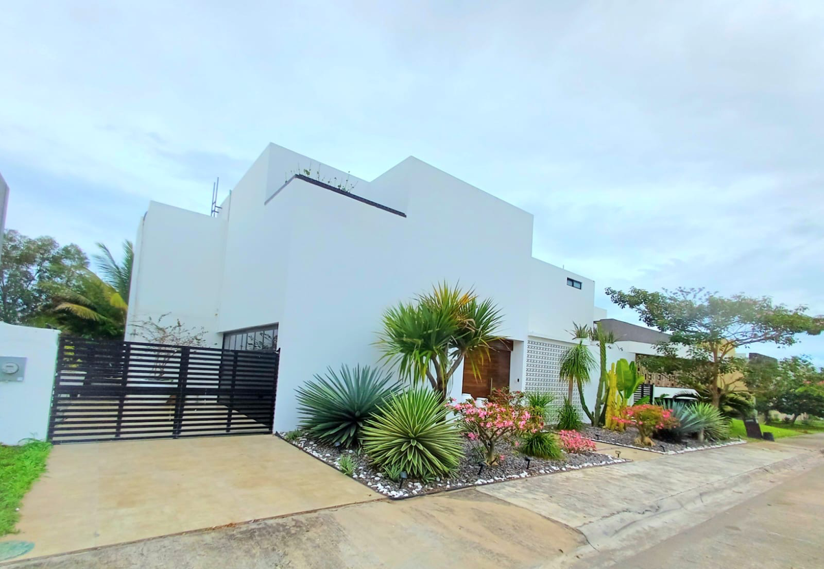 Casa en venta en Punta Tiburón, Residencial, Marina y Golf, Alvarado — foto 1 de 23