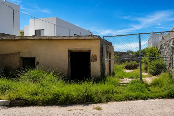 Terreno en venta en La Hibernia, Saltillo — foto 2 de 4