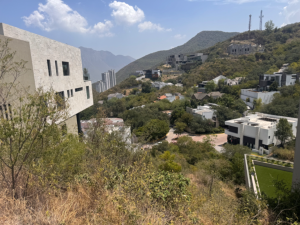 Terreno en venta en Renacimiento, Monterrey — foto 2 de 5