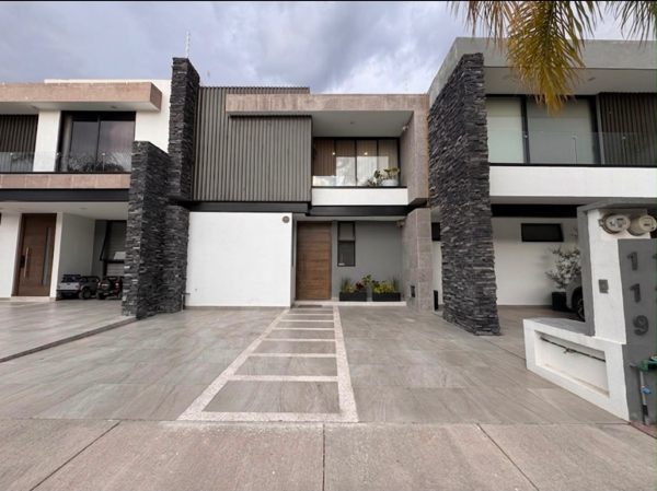 Casa en venta en Portavedra, León — foto 2 de 13