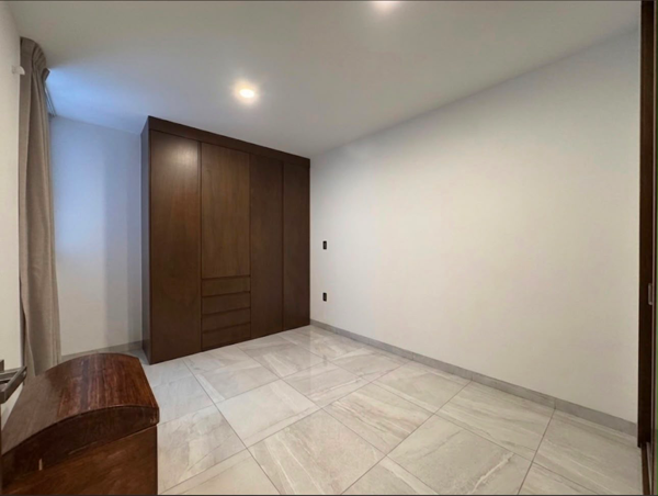 Casa en venta en Portavedra, León — foto 3 de 13